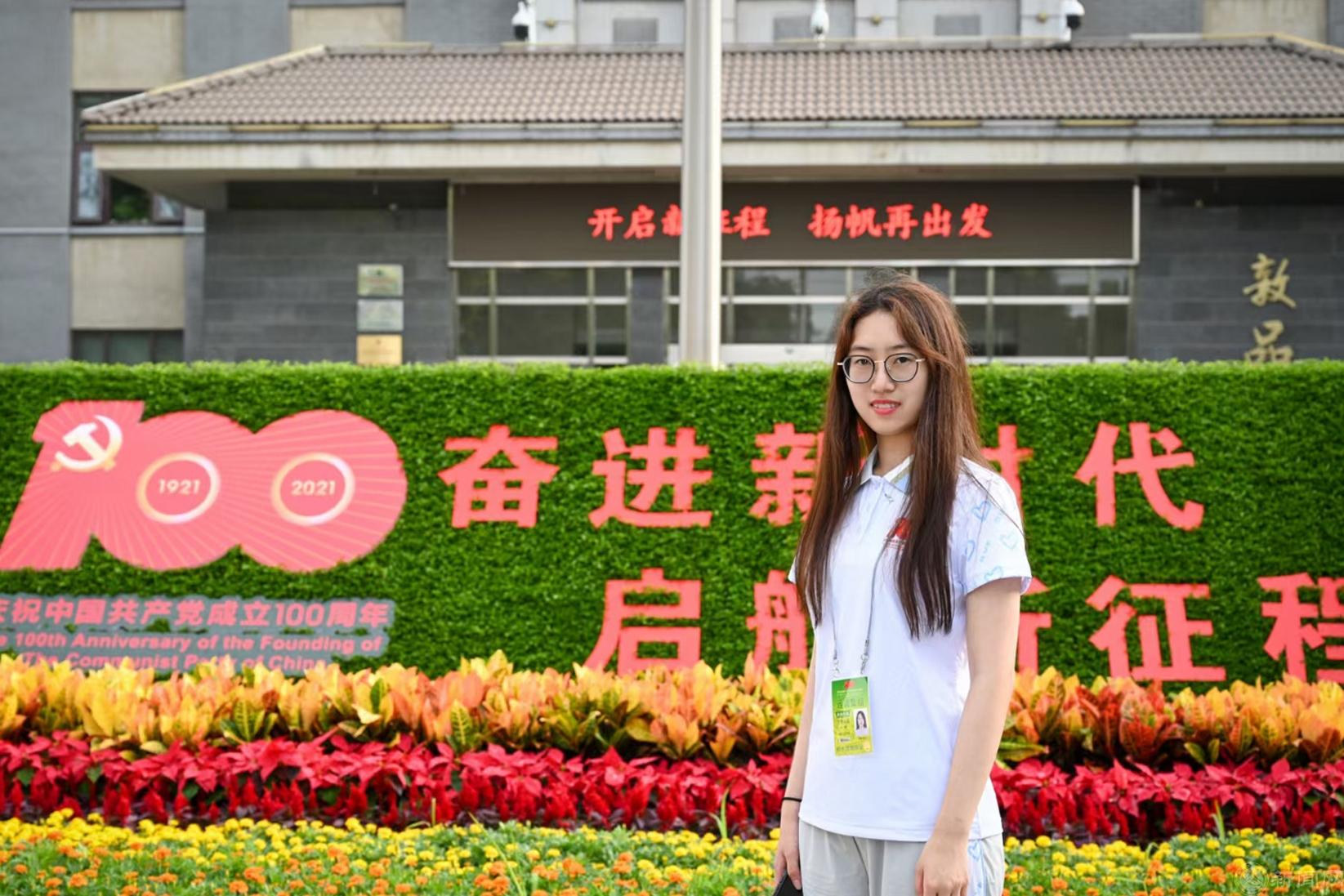 首都最美志愿者-必赢中国官方网站-邹琳.jpg